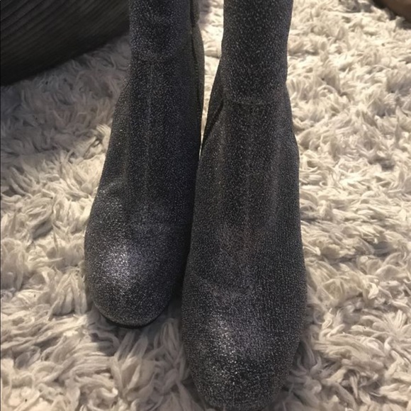 brand new booties - Picture 3 of 5